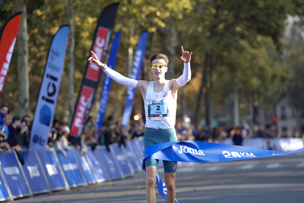 20km de Paris 2025 : victoire et record de l’épreuve pour Étienne Daguinos
